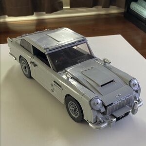Lego set 007 Aston Martin DB5 (10262)